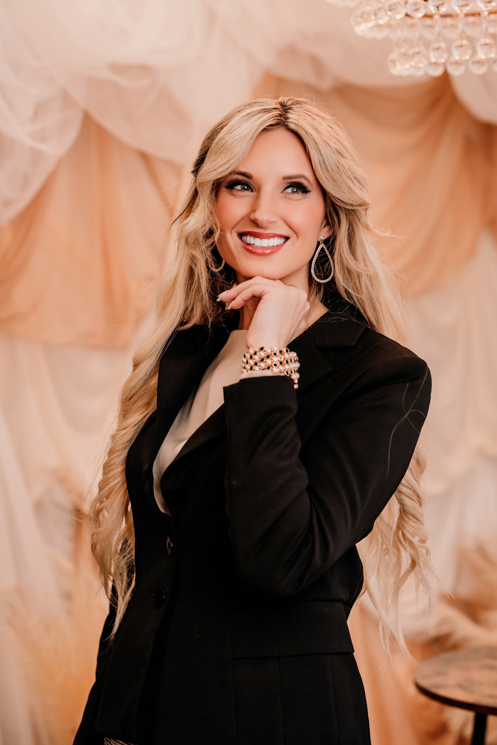 Avril Zimmer Realtor in Saugatuck