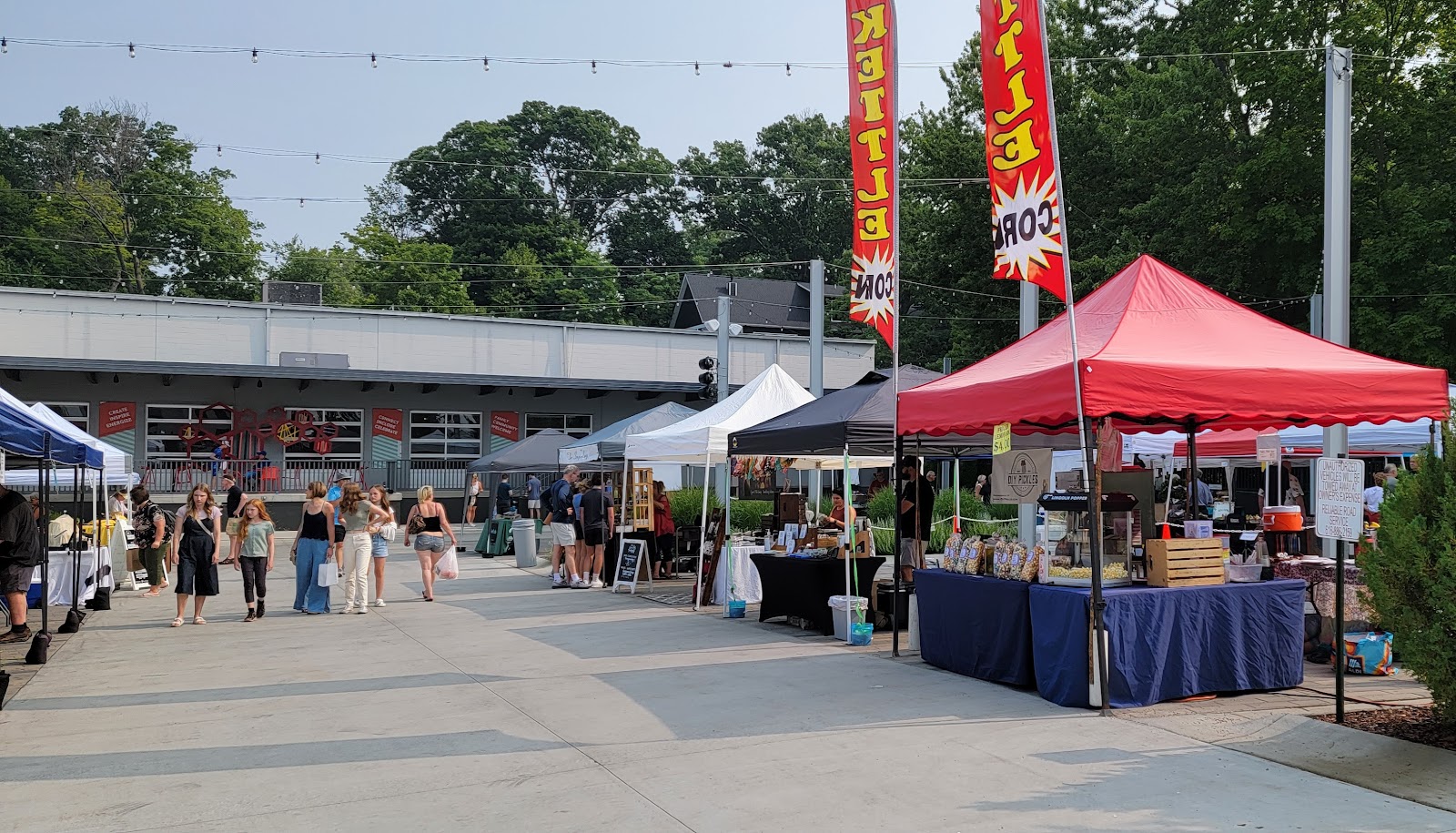 Saugatuck Farmers Market | The Market At SCA in Saugatuck
