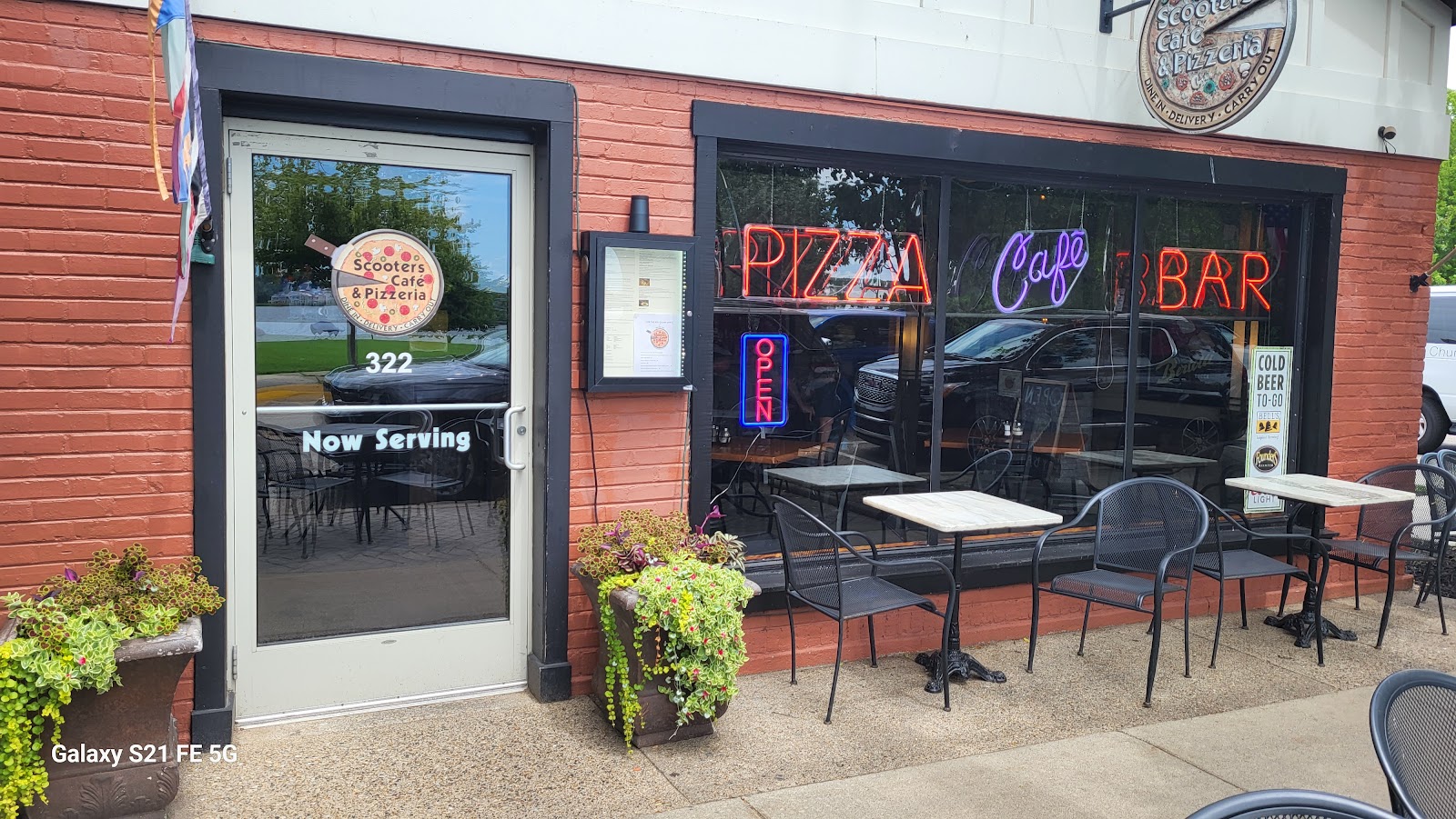 Scooters Cafe & Pizzeria — photo
