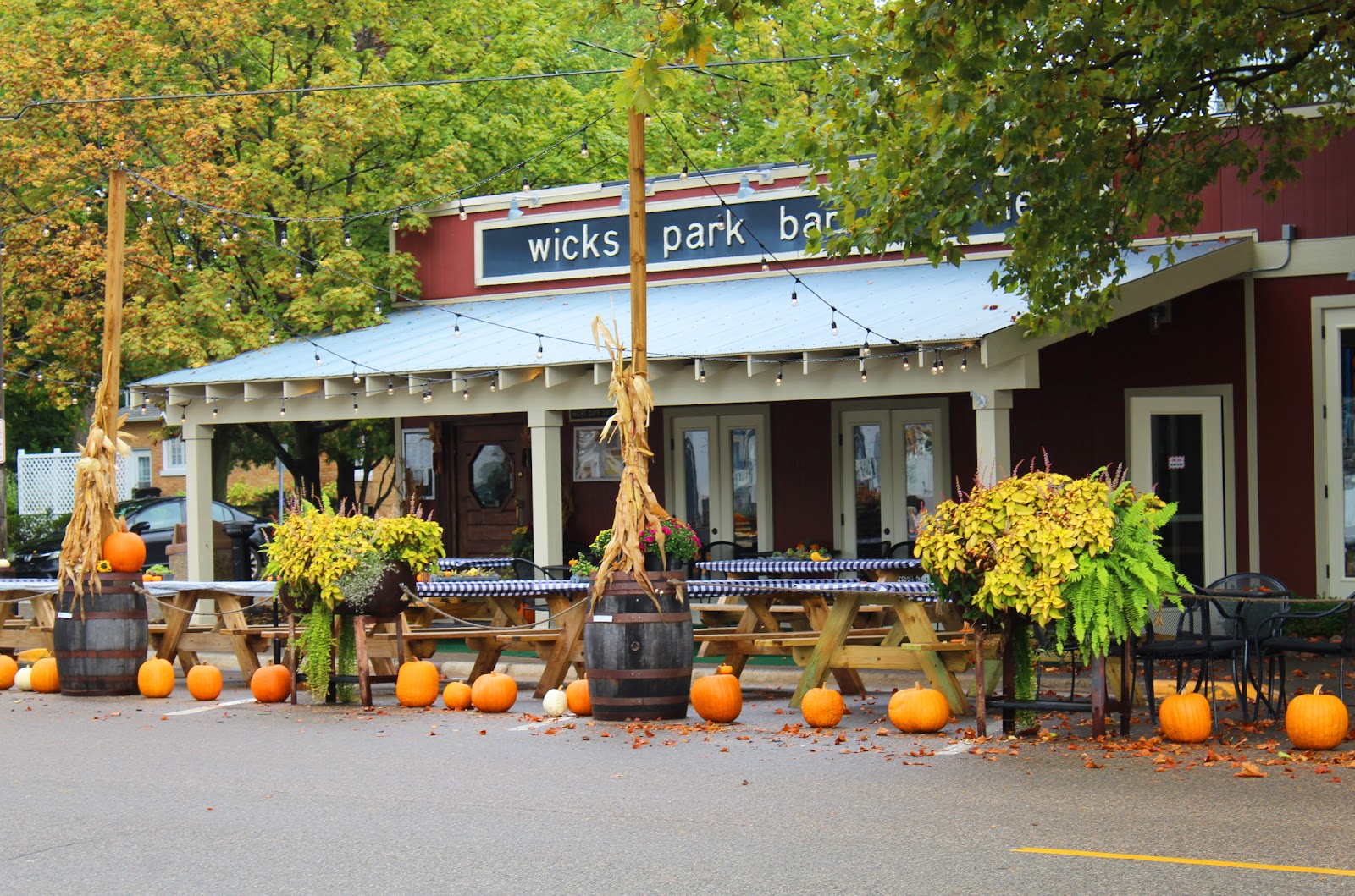 Wicks Park Bar & Grille in Saugatuck