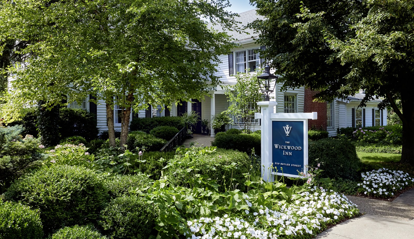 Wickwood Inn in Saugatuck